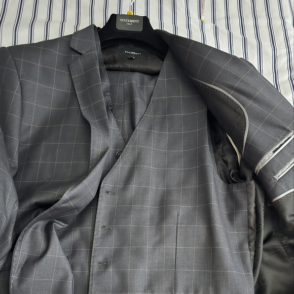 3 Piece Gray Suit - Picture 2 of 4